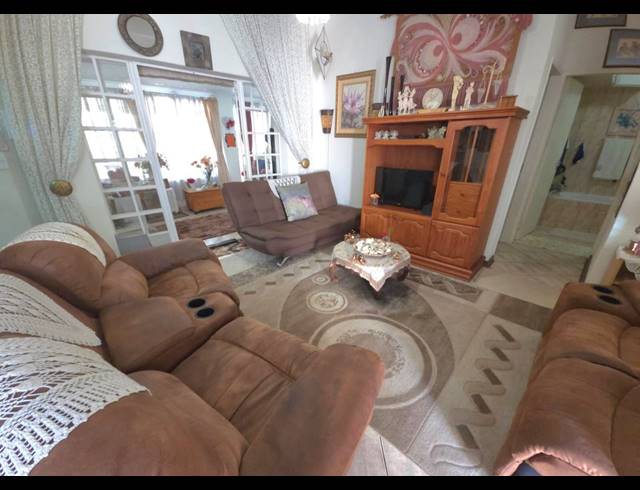 3 BEDROOM RETIREMENT UNIT FOR SALE IN ROOIBERG